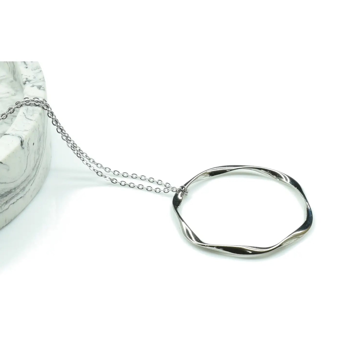 42mm Twisted Silver Circle 32” Stainless Steel Chain.