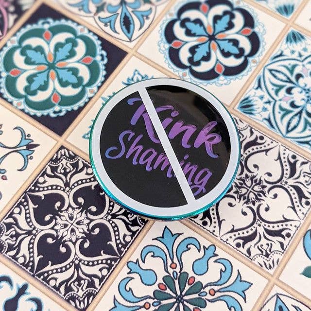 No Kink Shaming soft enamel pin with epoxy (black/rainbow version)